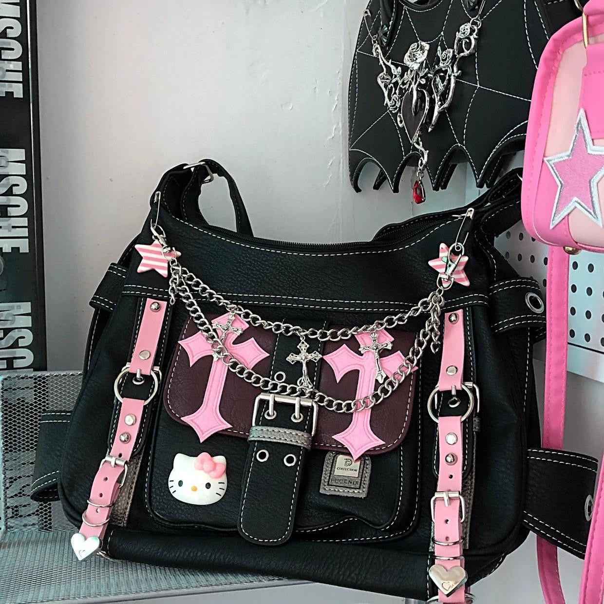 BOLSA HELLO KITTY PASTEL GOTH - Loja Bee Fancy