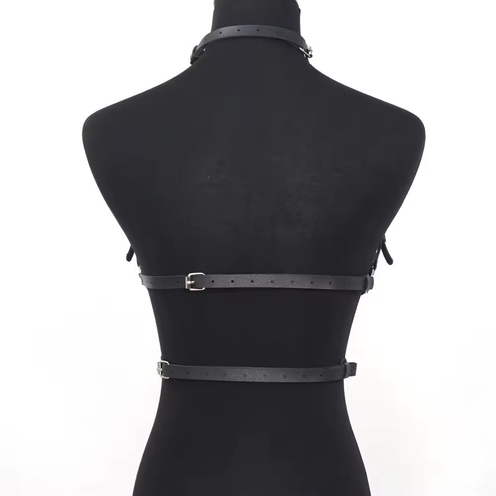Harness de corpo preto, ajustável para cintura de 65 a 94cm, com fivelas metálicas.