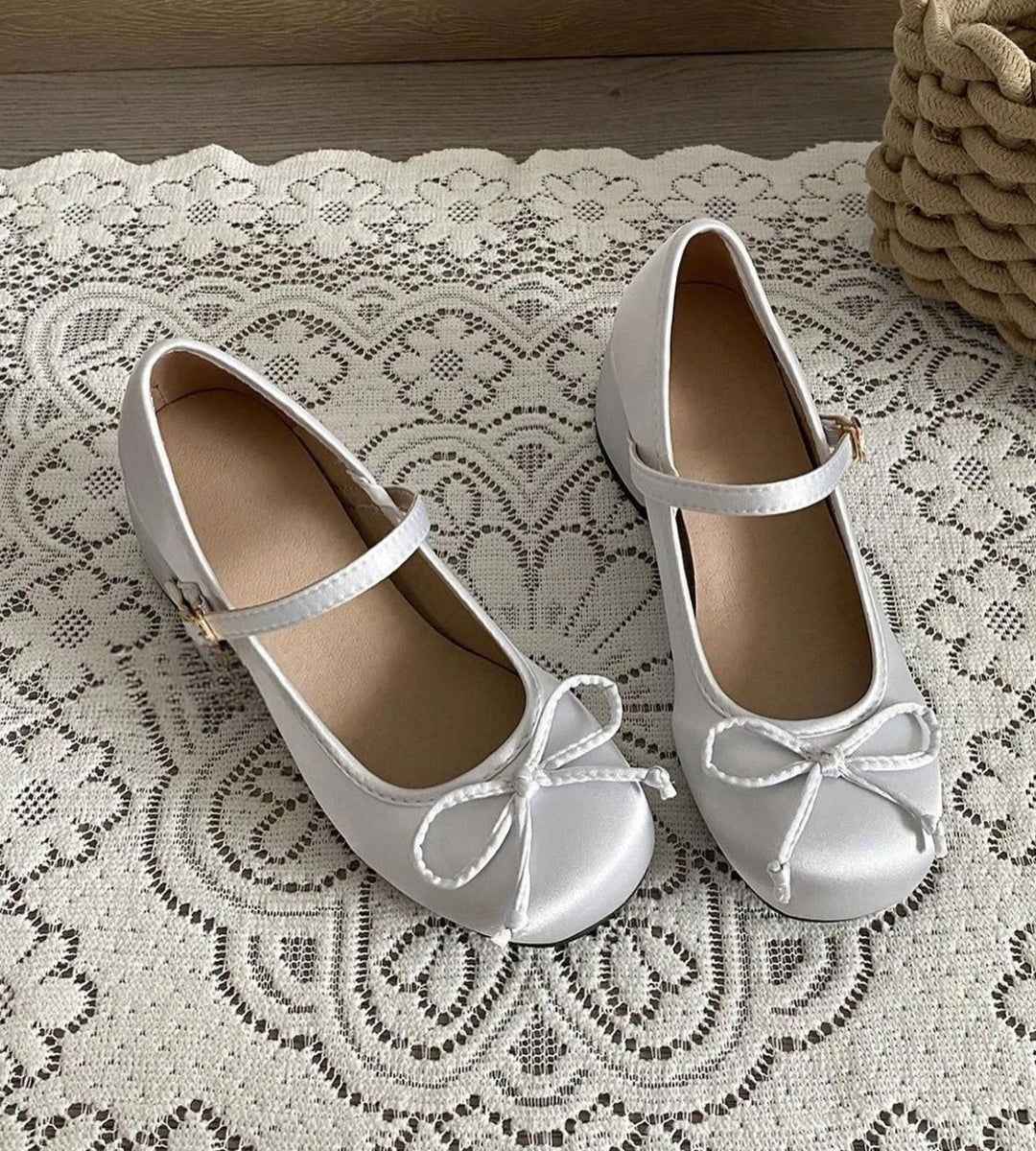 SAPATILHA SILVER - Loja Bee Fancy