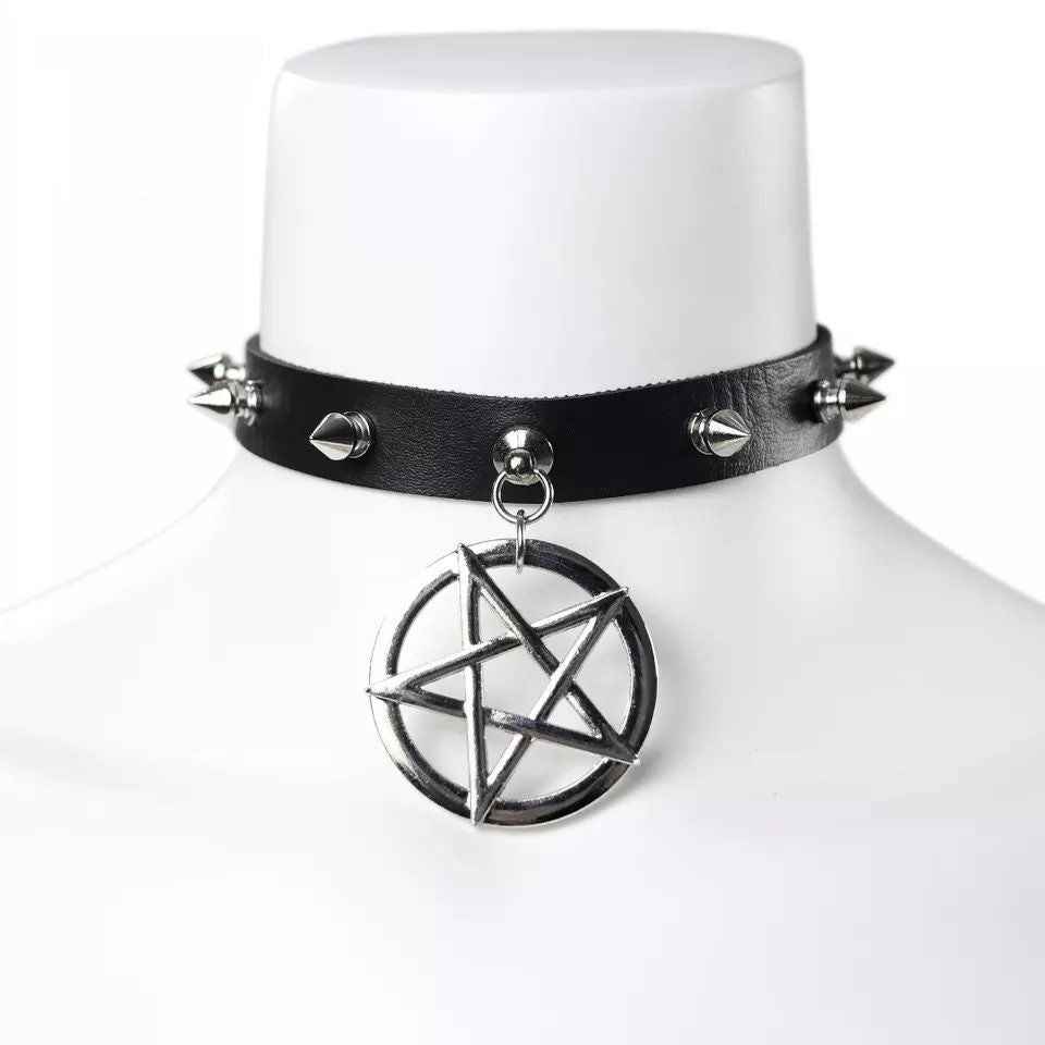 CHOKER GOTH STAR - Loja Bee Fancy