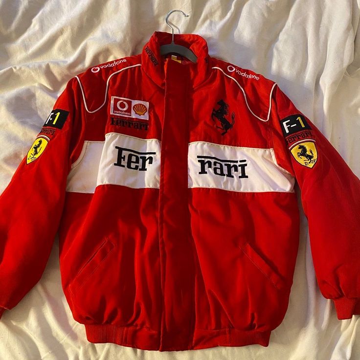 Jaqueta Ferrari Lana Del Rey - Loja Bee Fancy