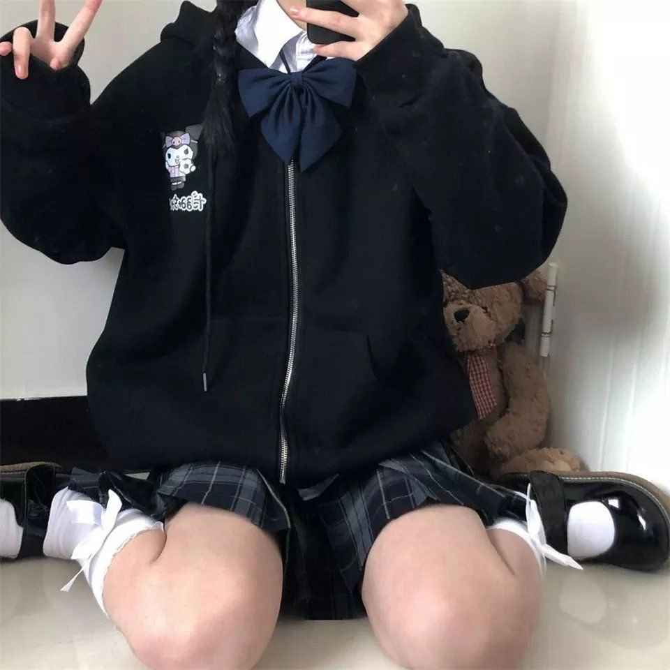 JAQUETA SANRIO FRIENDS - Loja Bee Fancy