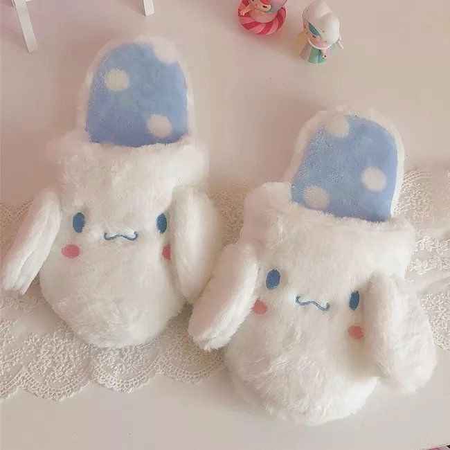 PANTUFA FLUFFY SANRIO - Loja Bee Fancy