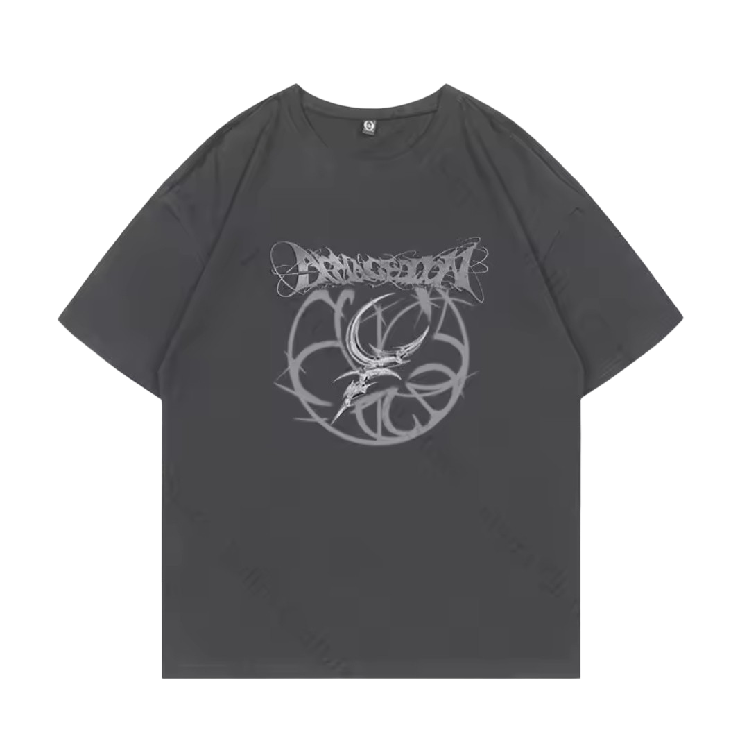 Camiseta de algodão preta com estampa futurista do álbum Armageddon do aespa