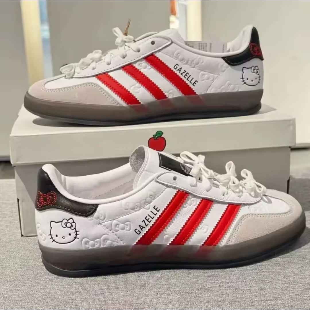 TÊNIS ADIDAS GAZELLE HELLO KITTY - Loja Bee Fancy