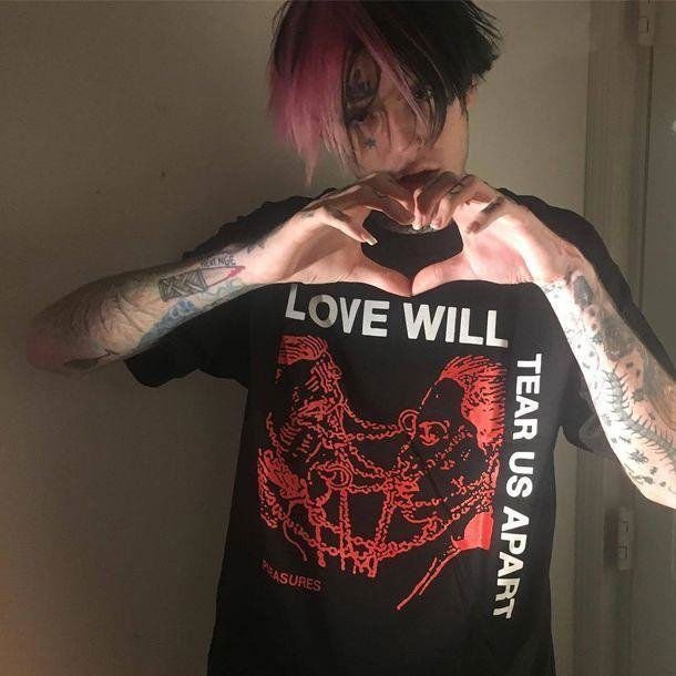 CAMISA LOVE WILL TEAR US APART - Loja Bee Fancy