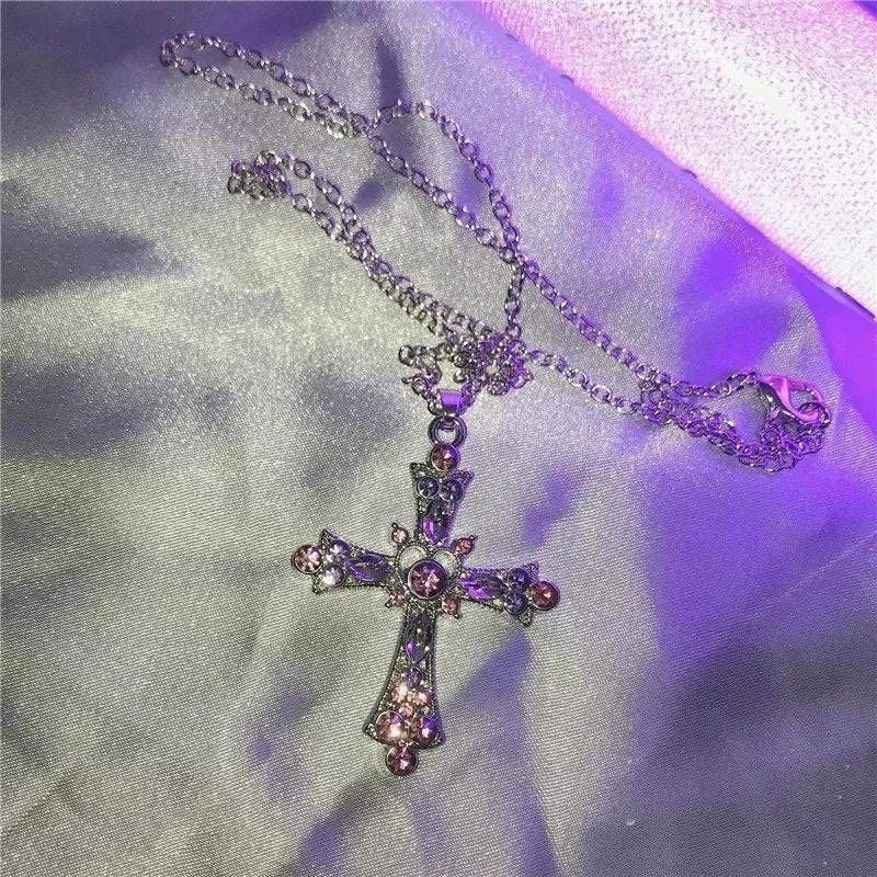 COLAR PINK CRUCIFIX - Loja Bee Fancy