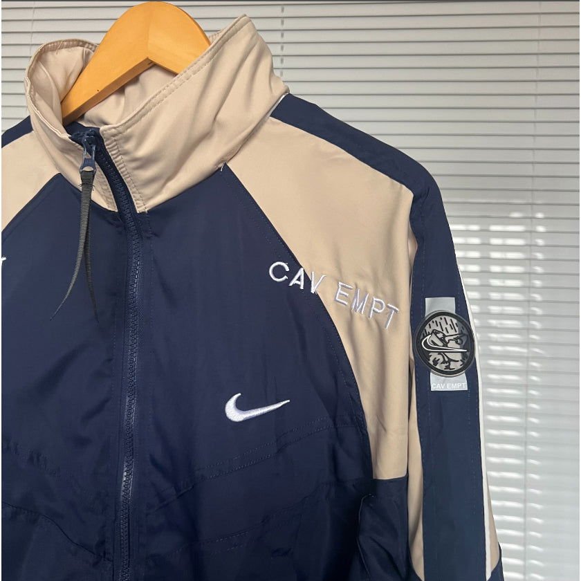 JAQUETA NIKE CAV EMPT - Loja Bee Fancy