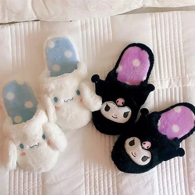 PANTUFA FLUFFY SANRIO - Loja Bee Fancy