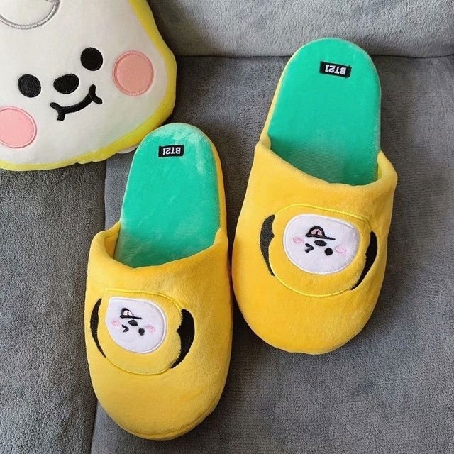 PANTUFAS BT21 BTS - Loja Bee Fancy