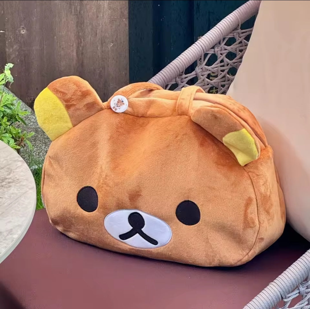 Bolsa transversal de pelúcia em formato do ursinho Rilakkuma - Loja Bee Fancy