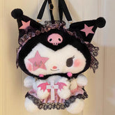 Mochila com detalhes pontiagudos e estampa frontal da personagem Kuromi